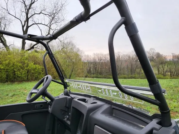 GC1K Front Windshield W/Vents