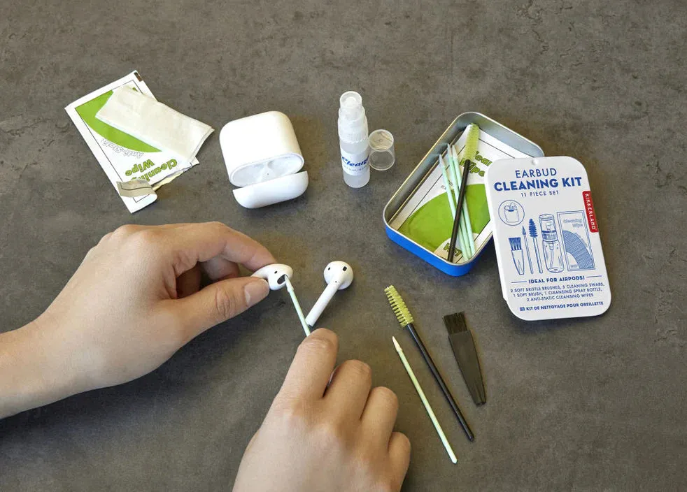 Kikkerland Earbud Cleaning Kit