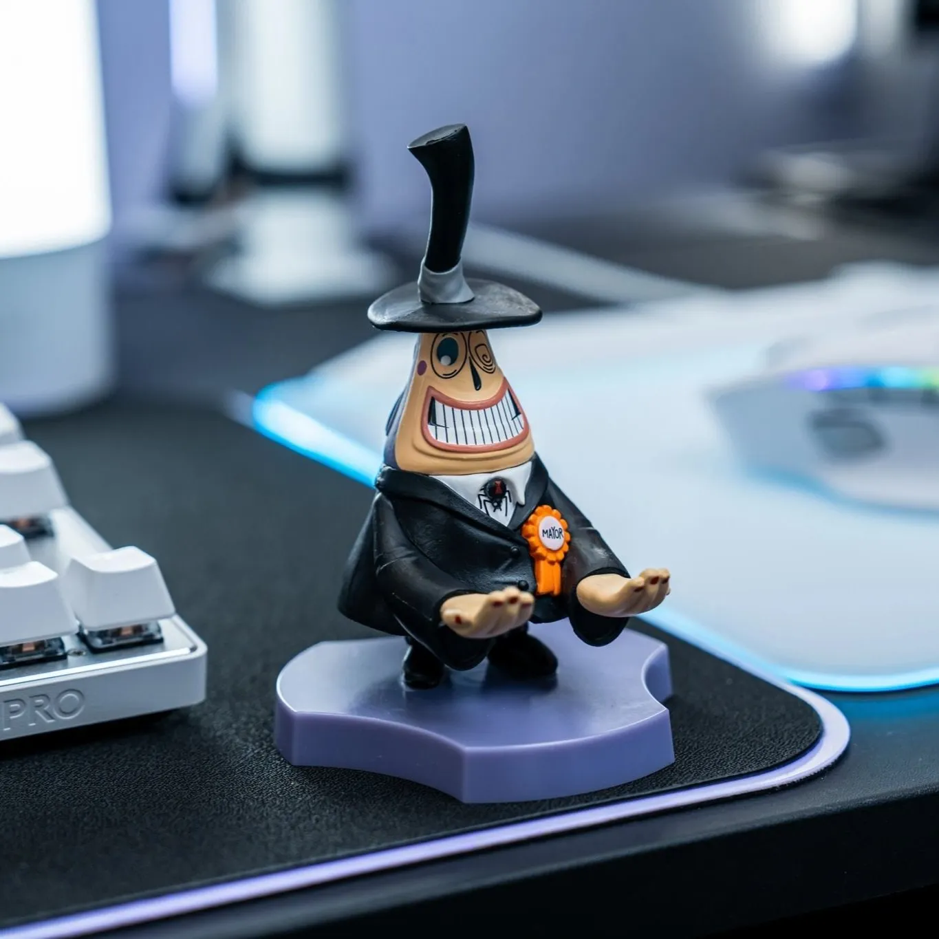 The Nightmare Before Christmas: Mayor Holdems, Mini Phone Stand and Device Holder